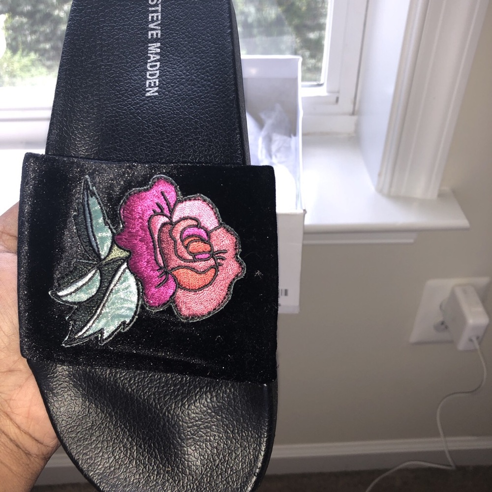 Steve Madden slides!